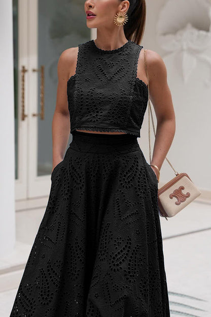 Set Due Pezzi con Ricami e Gonna Lunga a Vita Alta con Tasche